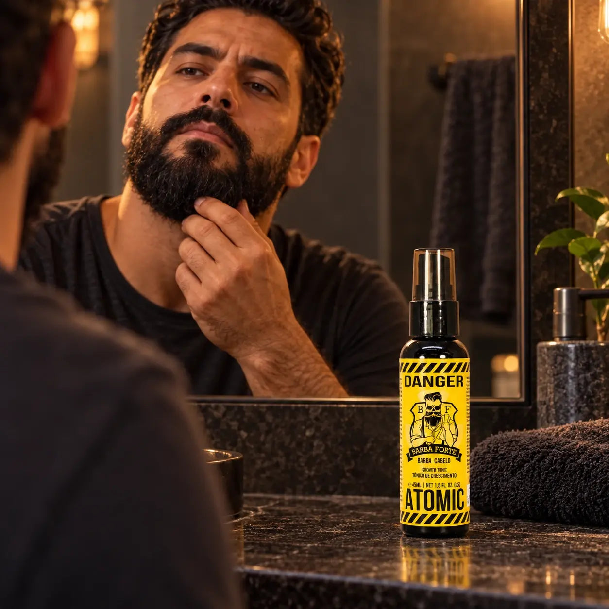 Tônico Atomic Danger 45ml presente na cena de cuidado no universo Danger