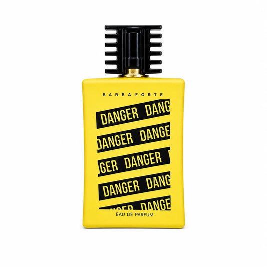 Perfume masculino Eau de Parfum Danger Barba Forte, frasco amarelo com tampa preta, vista frontal em fundo branco